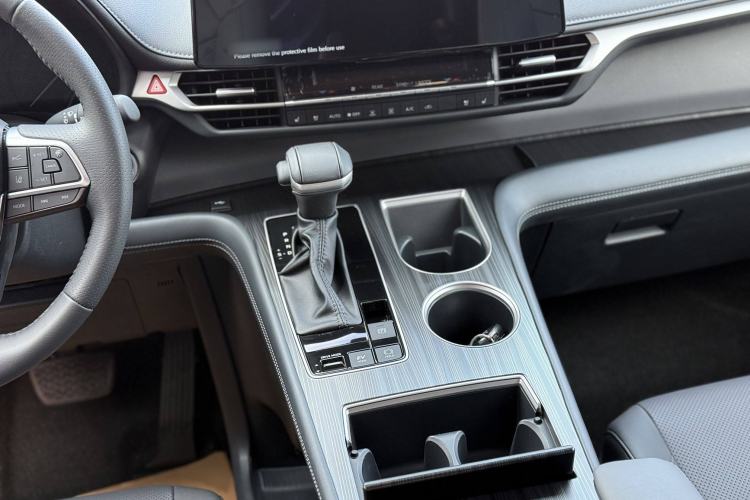 Used Toyota Sienna 2024 2.5L Hybrid Four-Wheel Drive Prestige Edition
