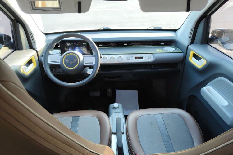 Used Wuling Hongguang MINIEV 2022 GAMEBOY 300km Enthusiast Model with Lithium Iron Phosphate