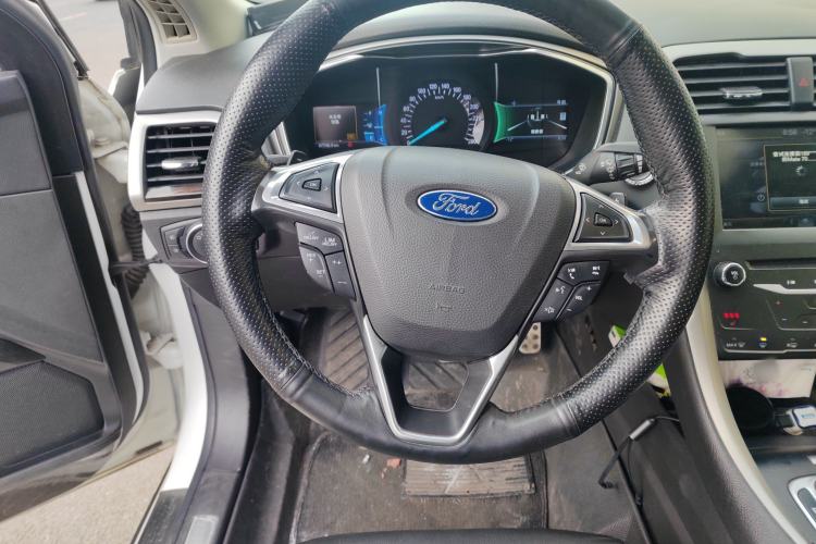 Used Ford Mondeo 2013 2.0L GTDi 200 Luxury Model