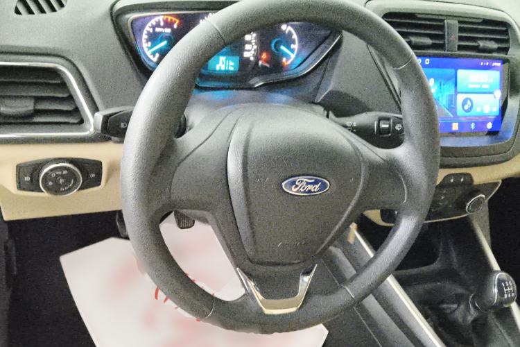 Used Ford Escort 2015 1.5L Manual Comfort Model
