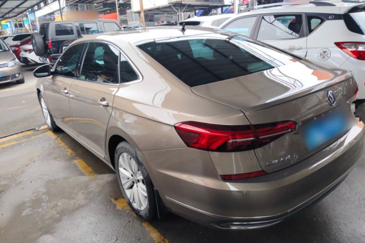 Used Volkswagen Passat 2019 330TSI Elite Edition China VI
