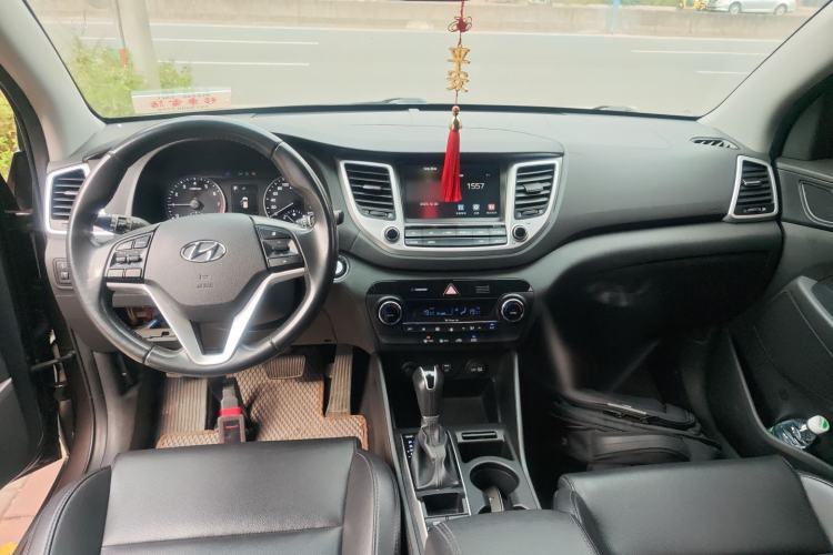 Used Hyundai Tucson 2015 1.6T Dual-Clutch Two-Wheel-Drive Smart Model
