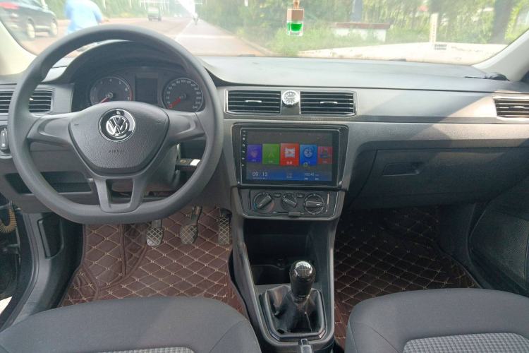 Used Volkswagen Santana 2016 1.6L Manual Fashion Edition