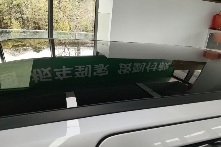 Used XPeng X9 2025 740 Ultra-Long Range Max
