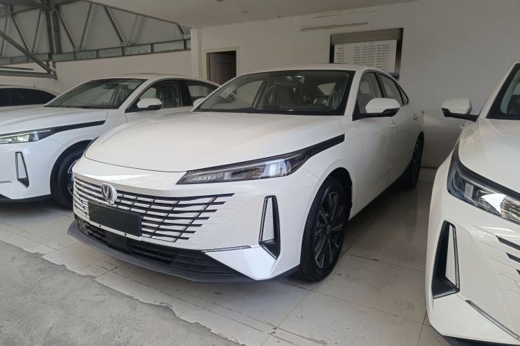 Used Changan Eado 2025 Blue Whale 1.5T 500Bar Prestige Model