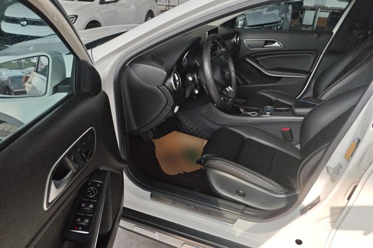 Used Mercedes-Benz GLA 2016 GLA 200 Fashion Model
