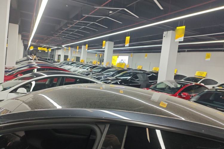 Used Tesla Model Y 2024 Long-Range All-Wheel-Drive Version
