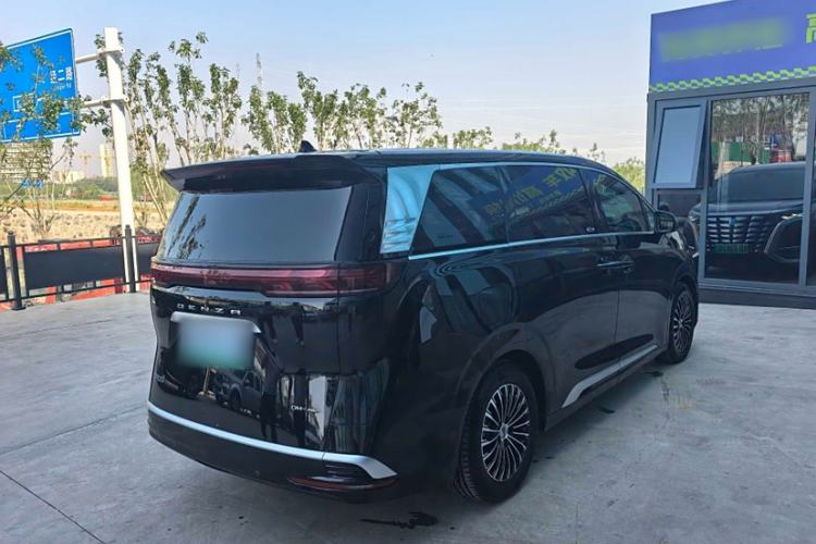 Used Denza D9 2022 DM-i 970 Four-Wheel Drive Flagship Model
