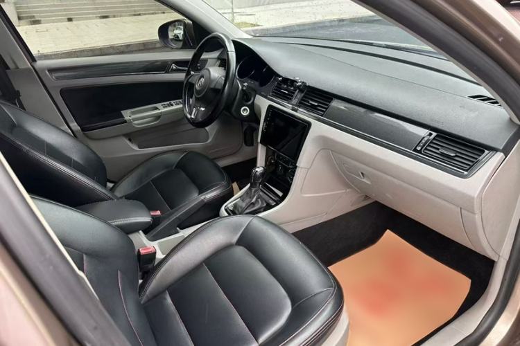 Used Volkswagen Bora 2015 Value Edition 1.6L Automatic Fashion Version