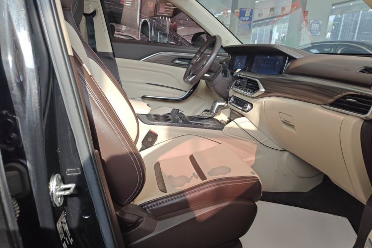 Used Bestune T77 2019 230 TID Automatic Luxury Version China VI Emission Standard