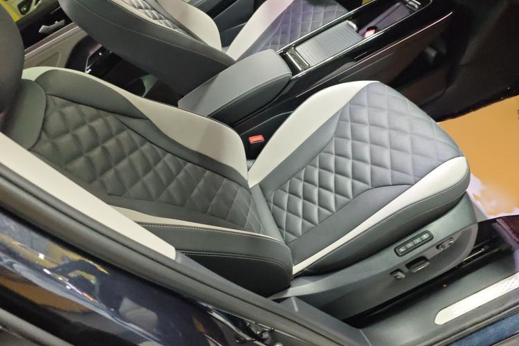 Used Volkswagen ID.6 CROZZ 2022 Long-Range PRO Edition