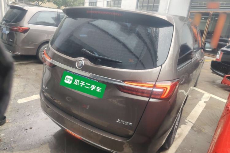 Used Buick GL8 2023 Land Executive Class Comfort Model
