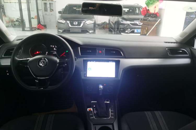 Used Volkswagen Lamando 2017 230TSI DSG Fashion Edition
