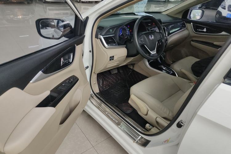 Used Honda Crider 2015 1.8L Automatic Luxury Edition
