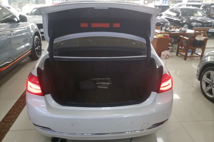 Used BMW 3 Series 2018 320Li Leading Luxury Package
