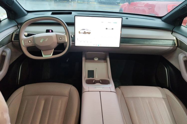 Used ONVO L60 2024 60 kWh Rear-Drive Version