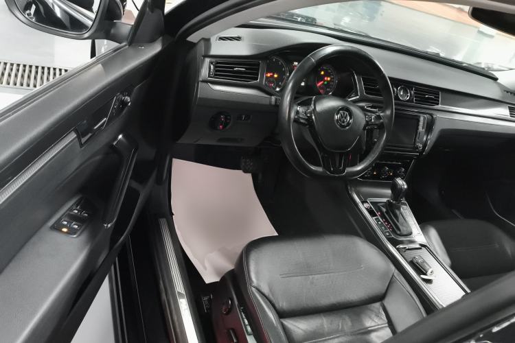 Used Volkswagen Passat 2017 330TSI DSG Prestige Edition
