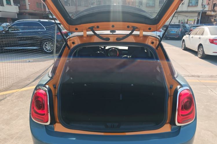 Used  MINI 2016 2.0T COOPER S Five-Door Edition
