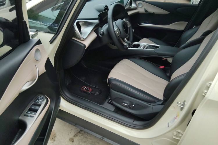 Used BYD Dolphin 2023 420 km Fashion Edition
