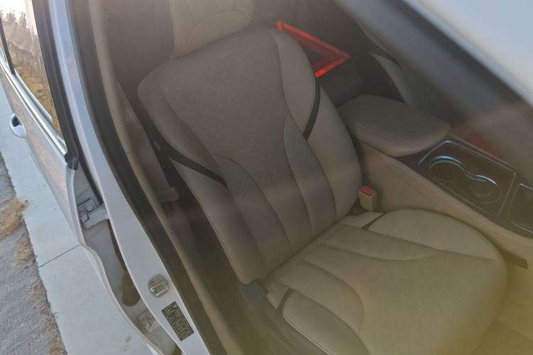 Used Baojun 730 2017 1.5T Manual Prestige Version 7 Seats