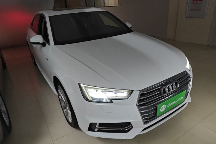 Used Audi A4L 2018 30th Anniversary Edition 40 TFSI Fashion Model
