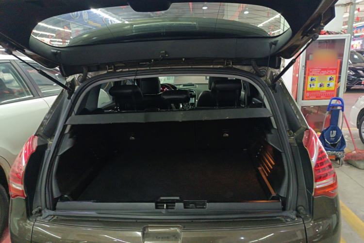 Used Peugeot 3008 2015 2.0L Automatic Trend Edition