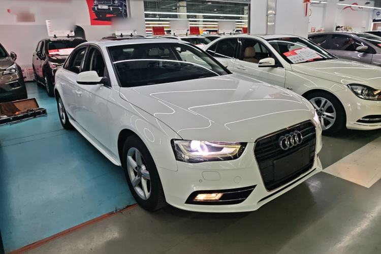 Used Audi A4L 2013 35 TFSI Automatic Standard Model
