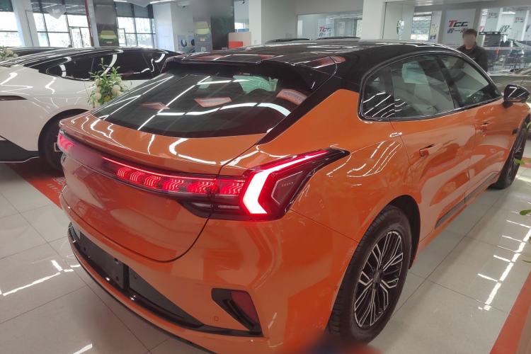 Used Zeekr 001 2024 WE Edition 100 kWh Rear-Drive
