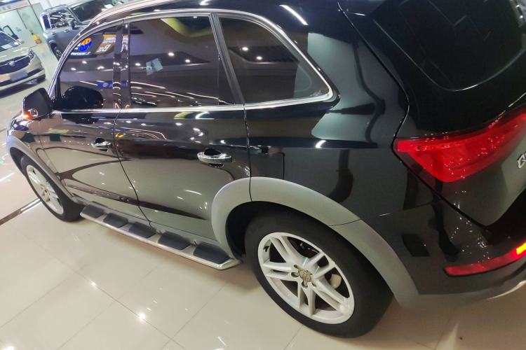 Used Audi Q5 2017 Plus 40 TFSI Technology Model
