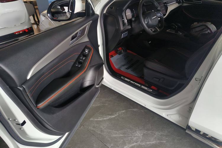 Used Haval F7 2021 2.0T Two-Wheel Drive i-Active
