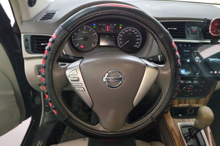 Used Nissan Sylphy 2014 1.6XV CVT Deluxe Edition
