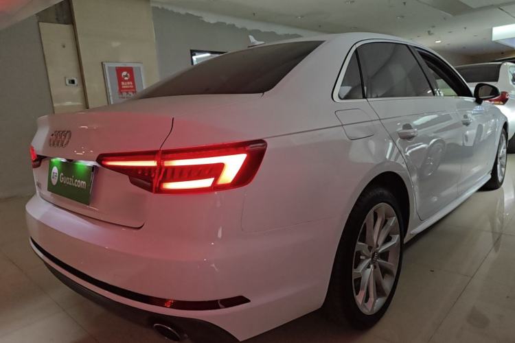 Used Audi A4L 2018 30th Anniversary Edition 40 TFSI Fashion Model
