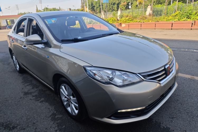 Used Roewe 360 2015 1.5L manual luxury edition
