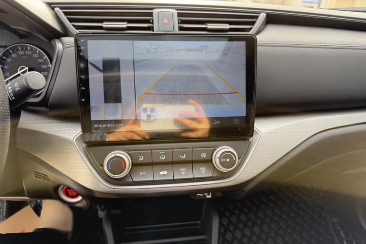 Used Honda Envix 2022 180TURBO CVT Comfort Version
