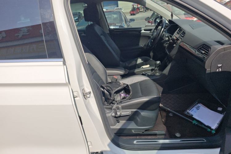 Used Volkswagen Tiguan 2019 330TSI All-Wheel-Drive Innovation Model
