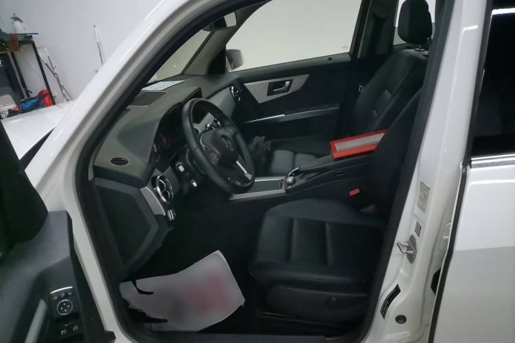 Used Mercedes-Benz GLK-Class 2013 GLK 300 4MATIC Dynamic Sunroof Model
