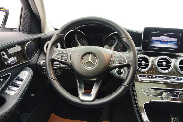 Used Mercedes-Benz C-Class 2015 C 200 L
