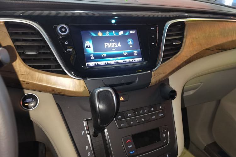 Used Buick GL8 2018 ES 28T Comfort Model China VI Standard
