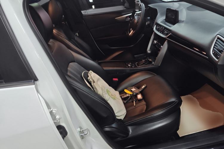 Used Mazda CX-4 2018 2.0L Automatic Two-Wheel Drive Blue Sky Exploration Version China V Standard