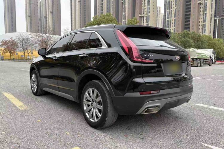 Used Cadillac XT4 2022 28T Two-Wheel-Drive Luxury Version