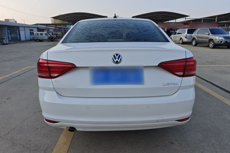 Used Volkswagen Lavida 2018 Classic 1.5L Automatic Fashion Edition China VI Standard
