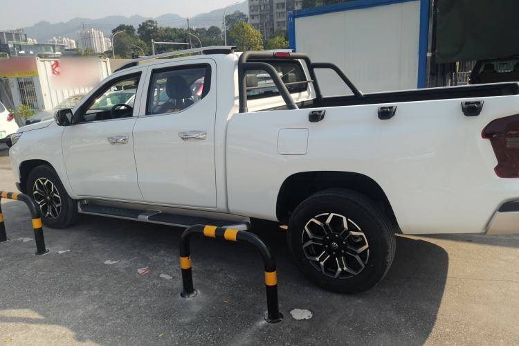 Used Changan Lantop 2023 2.0T Manual 4x4 Diesel Flagship Long-Box Version
