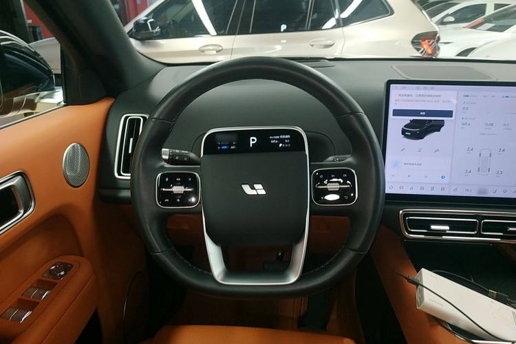 Used Li Auto L8 2023 Pro Model
