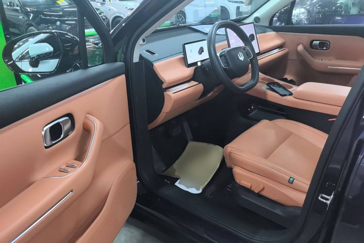 Used Leapmotor C16 2024 Range-Extended 200 LiDAR Edition
