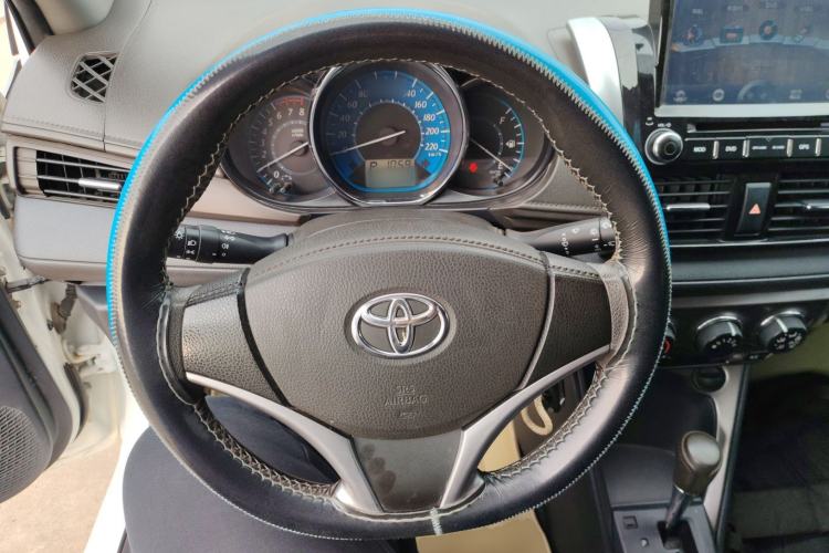 Used Toyota YARiS L 2015 1.5E Automatic Charm Edition