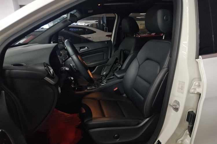 Used Mercedes-Benz B-Class 2017 B 200 Fashion Model
