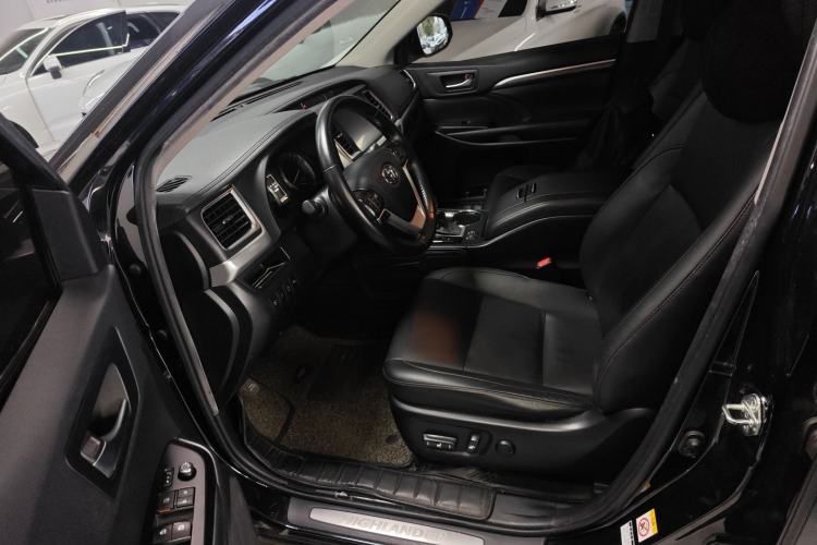 Used Toyota Highlander 2021 2.0T Four-Wheel Drive Prestige Version 7 Seats