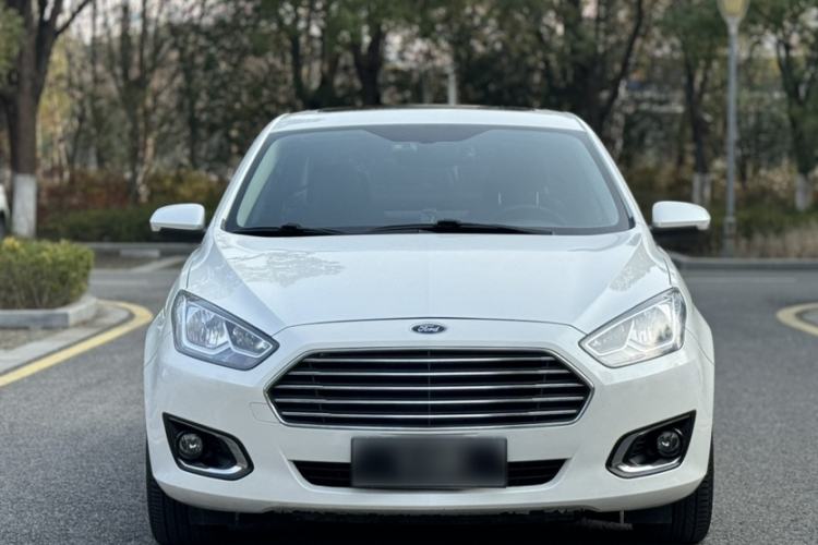 Used Ford Escort 2015 1.5L Automatic Fashion Model
