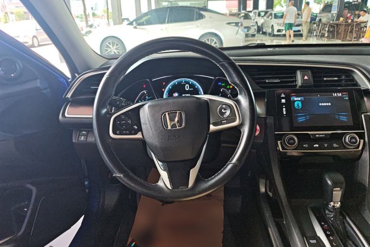 Used Honda Civic 2016 220TURBO CVT Prestige Edition
