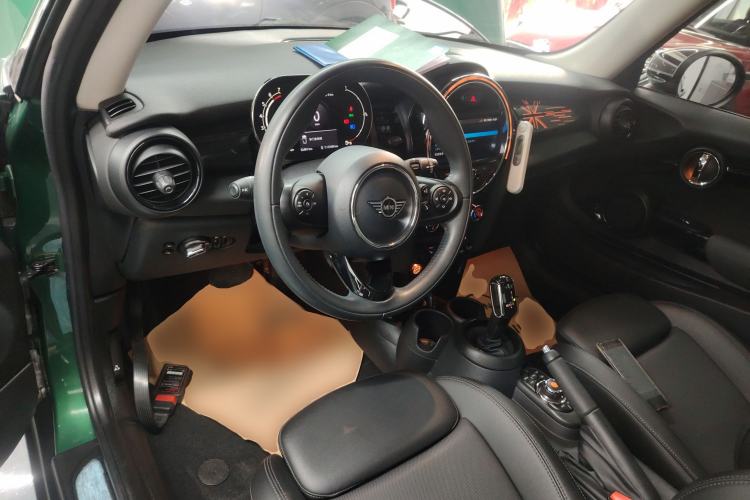 Used  MINI 2021 1.5T COOPER Classic Edition